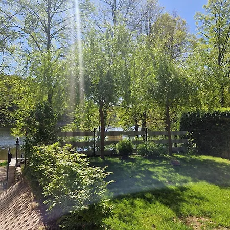 Letniskowy Nad Jeziorem Zlotnickim Prázdninový dům Karlowice